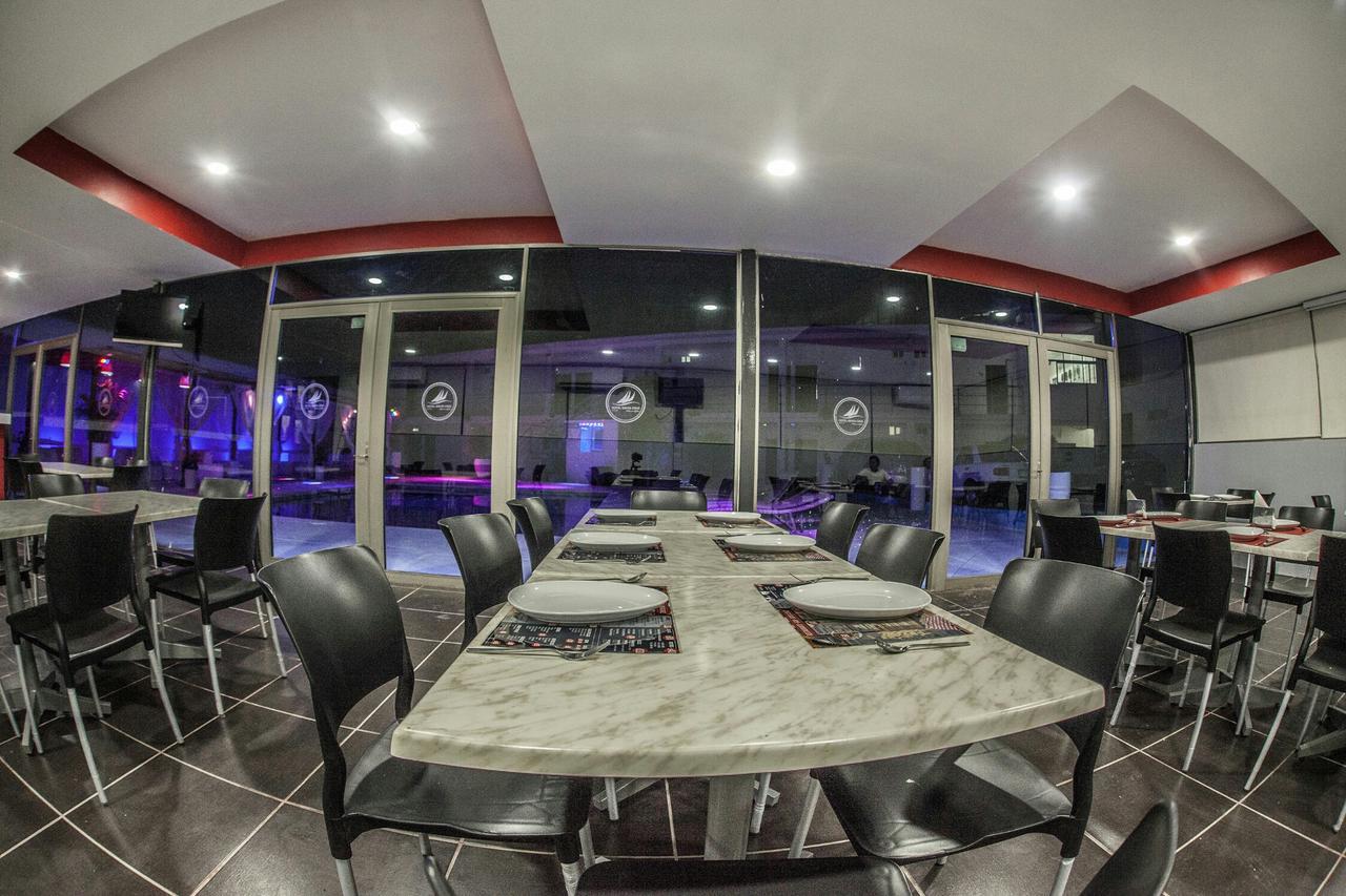 Hotel Santa Cruz Tehuantepec Santo Domingo Tehuantepec Bagian luar foto